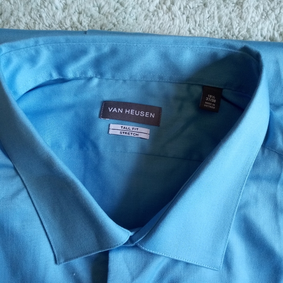 Van Heusen Tall fit dress shirt - Picture 3 of 3